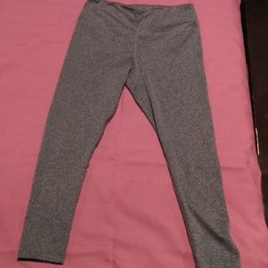 Mondetta Crop Leggings